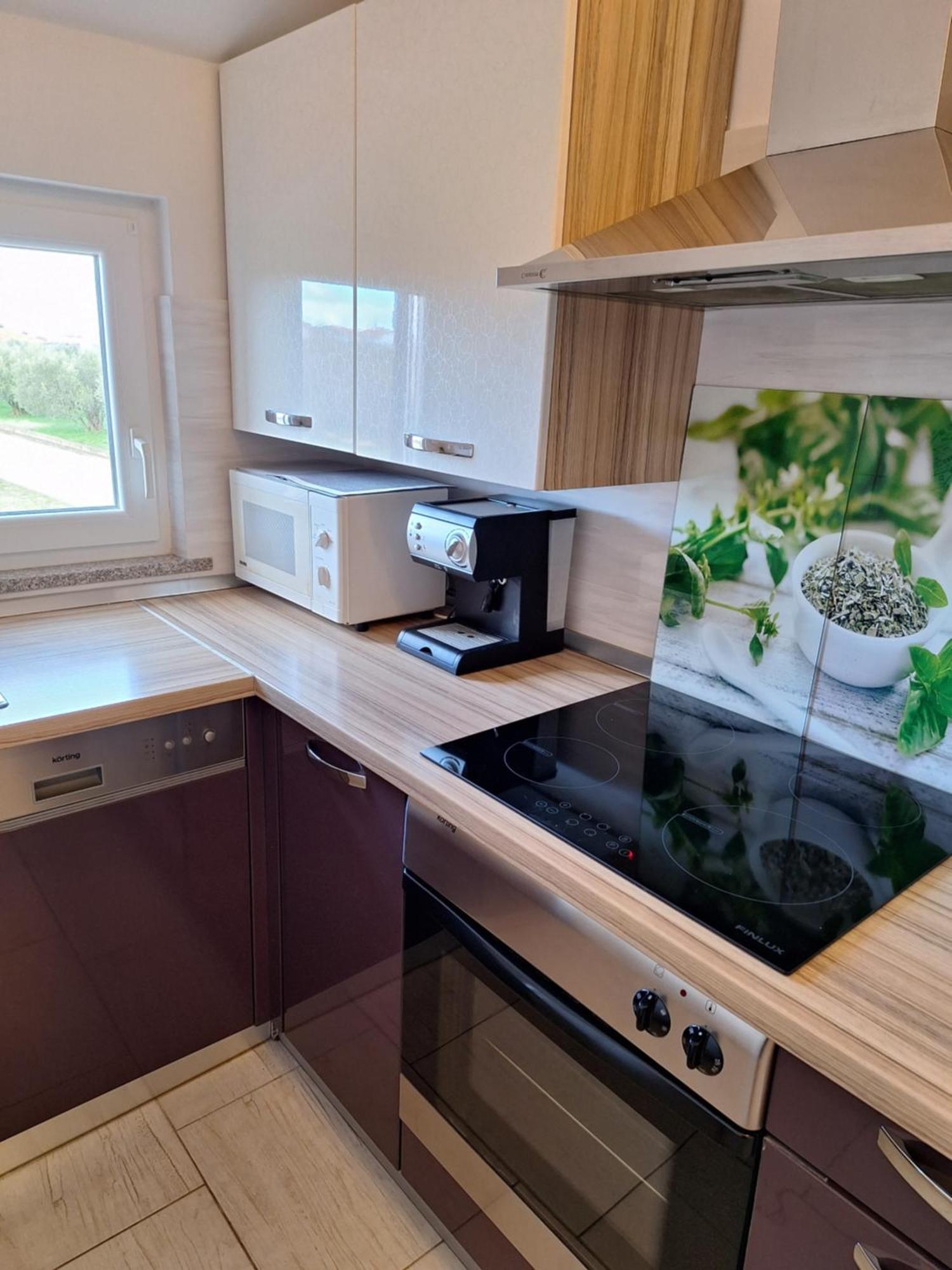 Apartment Dorina Бує Екстер'єр фото
