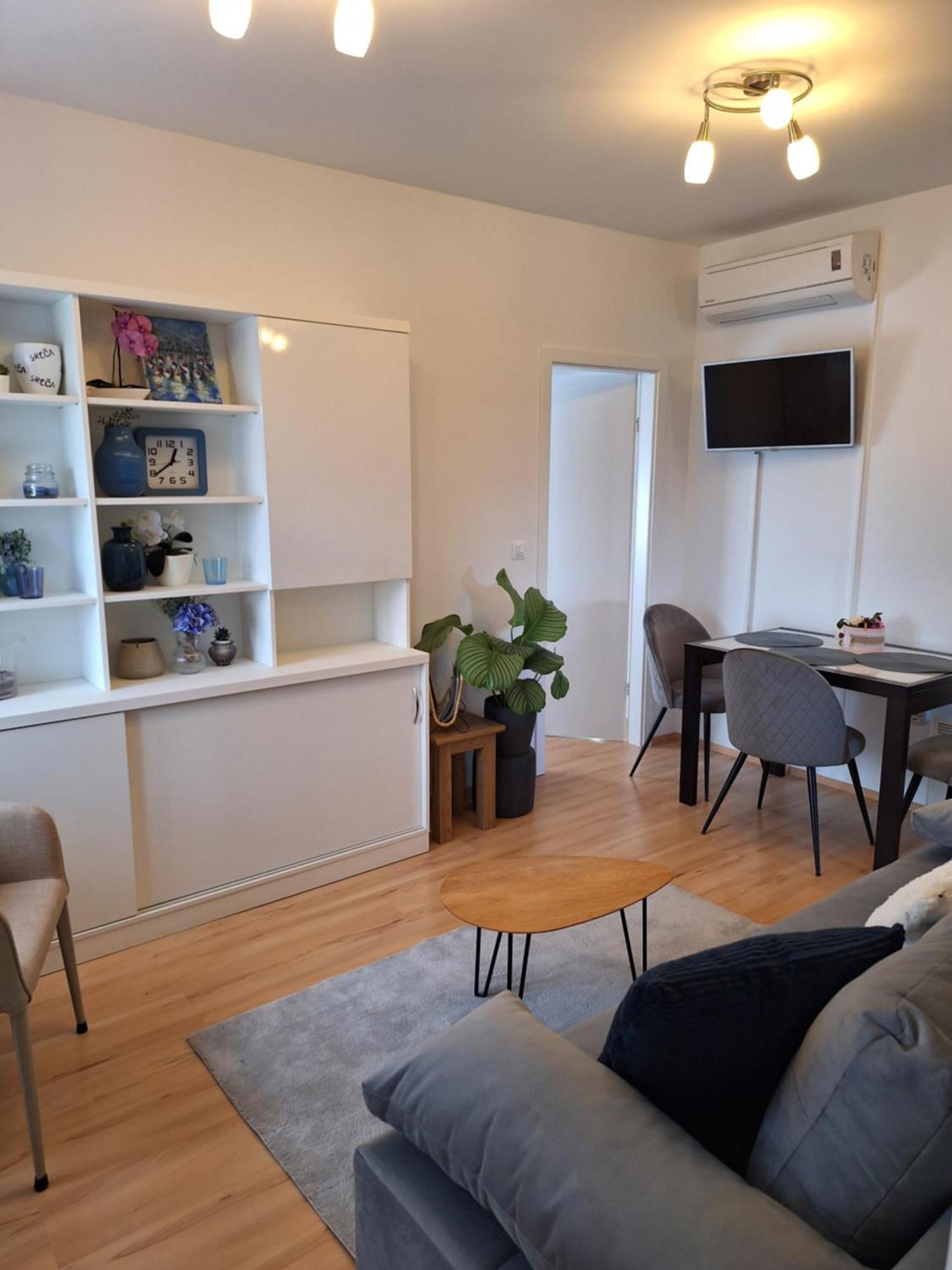 Apartment Dorina Бує Екстер'єр фото