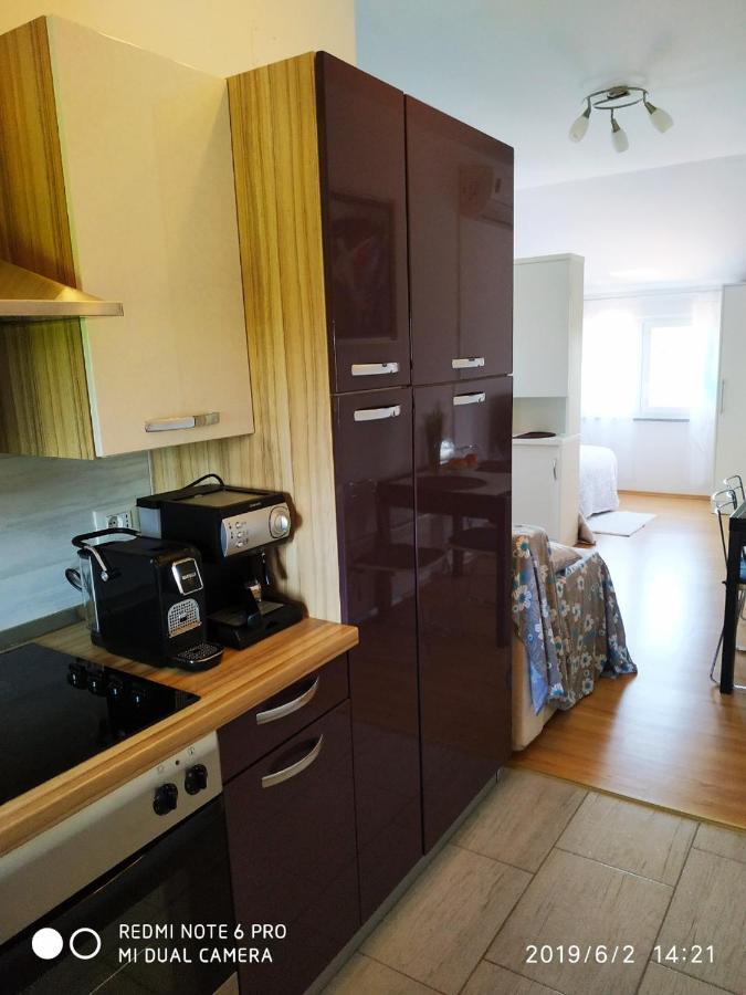 Apartment Dorina Бує Екстер'єр фото